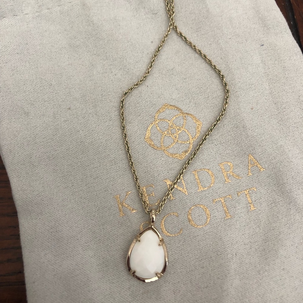 White with gold Kendra Scott Necklace